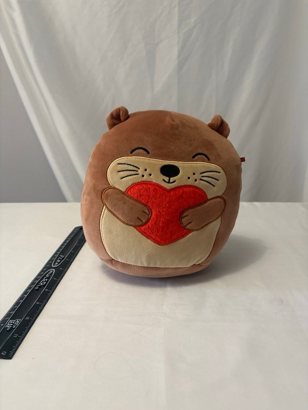 Squishmallows 8" Joanne the Otter Red Heart Valentine 2025 Plush